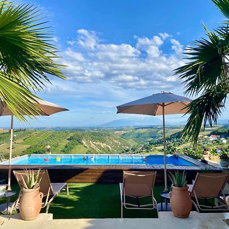 Bed And Adventure Tramontana Resort - Camera Vista Castilenti Ngoại thất bức ảnh