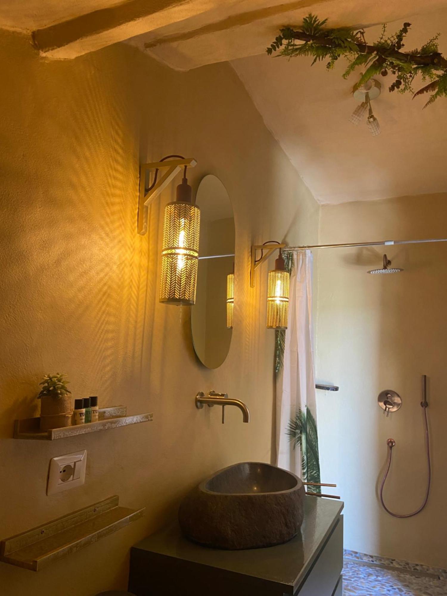 Bed And Adventure Tramontana Resort - Camera Vista Castilenti Ngoại thất bức ảnh